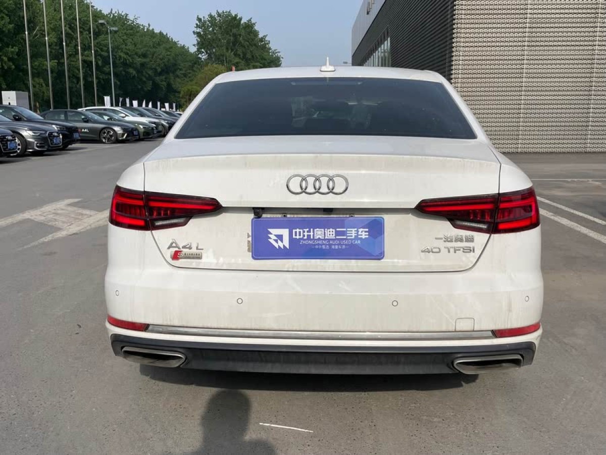 奧迪 奧迪A4L  2019款 40 TFSI 進(jìn)取型 國(guó)VI圖片