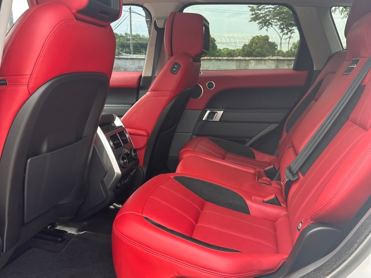 路虎 揽胜运动版  2020款 3.0 L6 HSE DYNAMIC图片