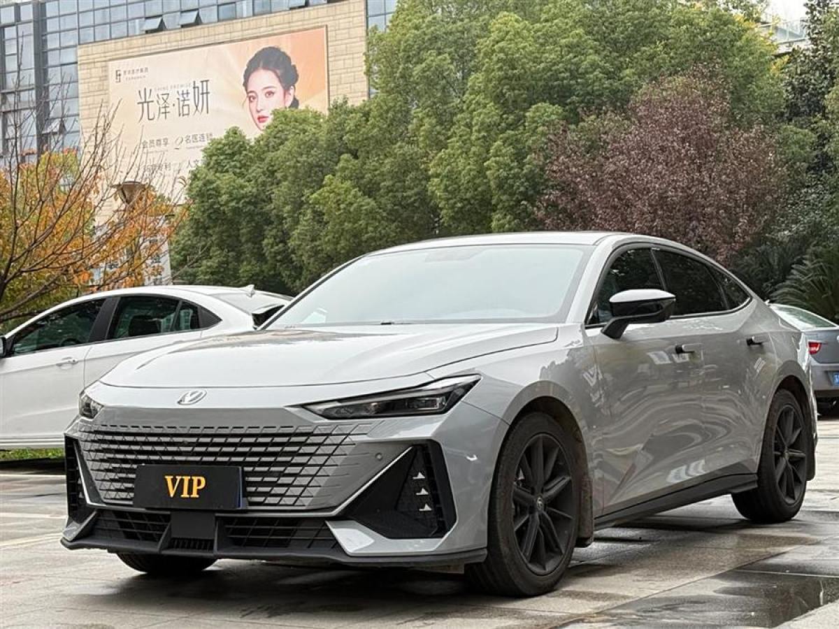 2022年12月長安 長安UNI-V  2022款 1.5T 卓越型