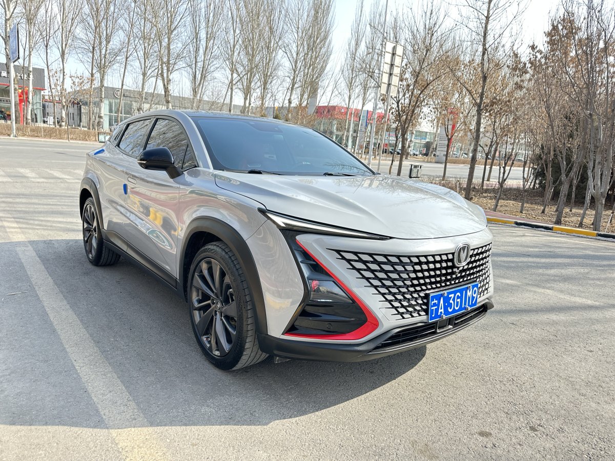 長(zhǎng)安 UNI-T  2020款 1.5T 尊貴型圖片