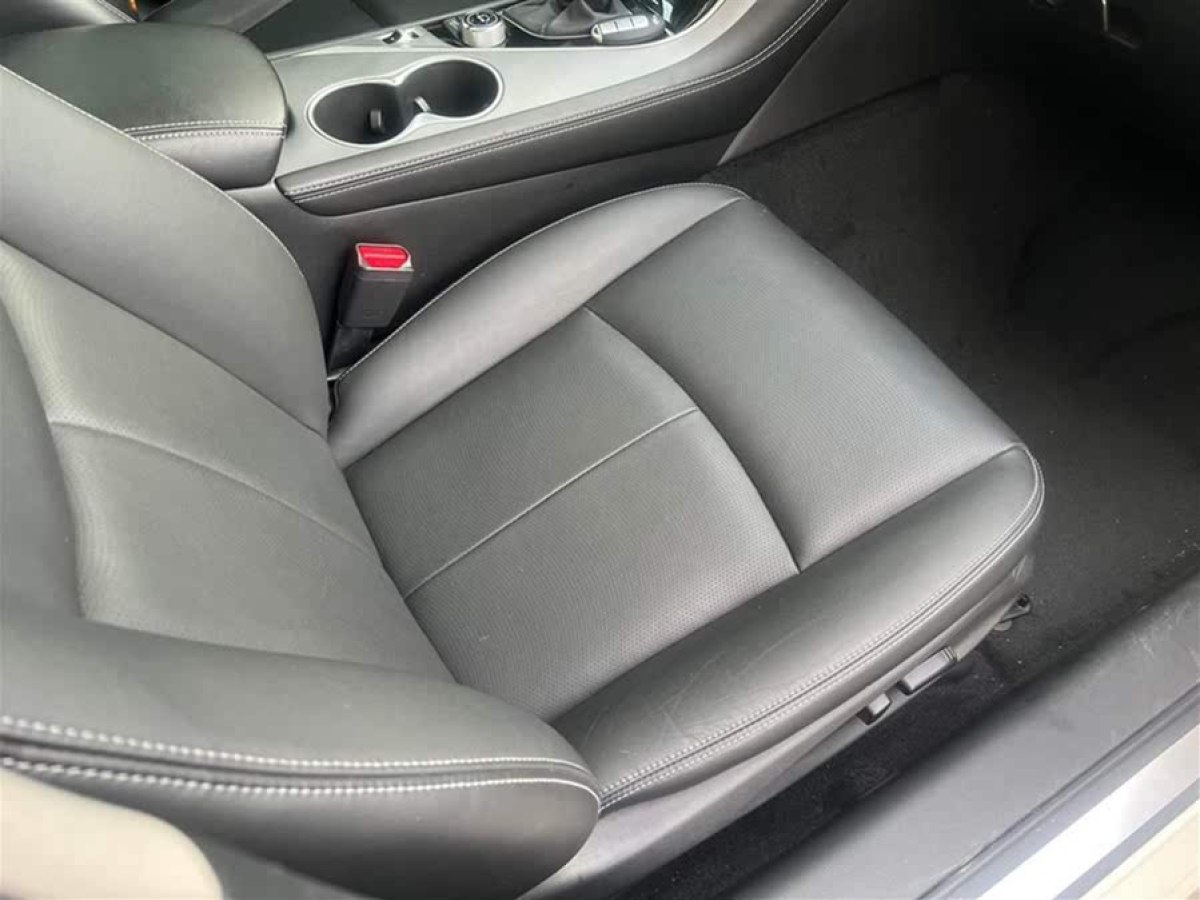 英菲尼迪 Q50L  2018款 2.0T 進(jìn)享版 國(guó)VI圖片