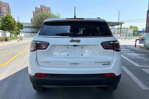 指南者 Jeep 200T 家享四驅(qū)版