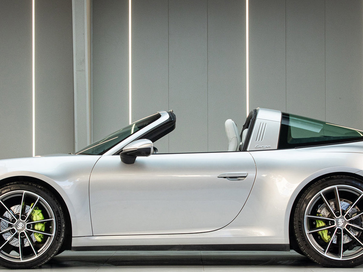 2023年6月保時(shí)捷 911  2023款 Targa 4 3.0T