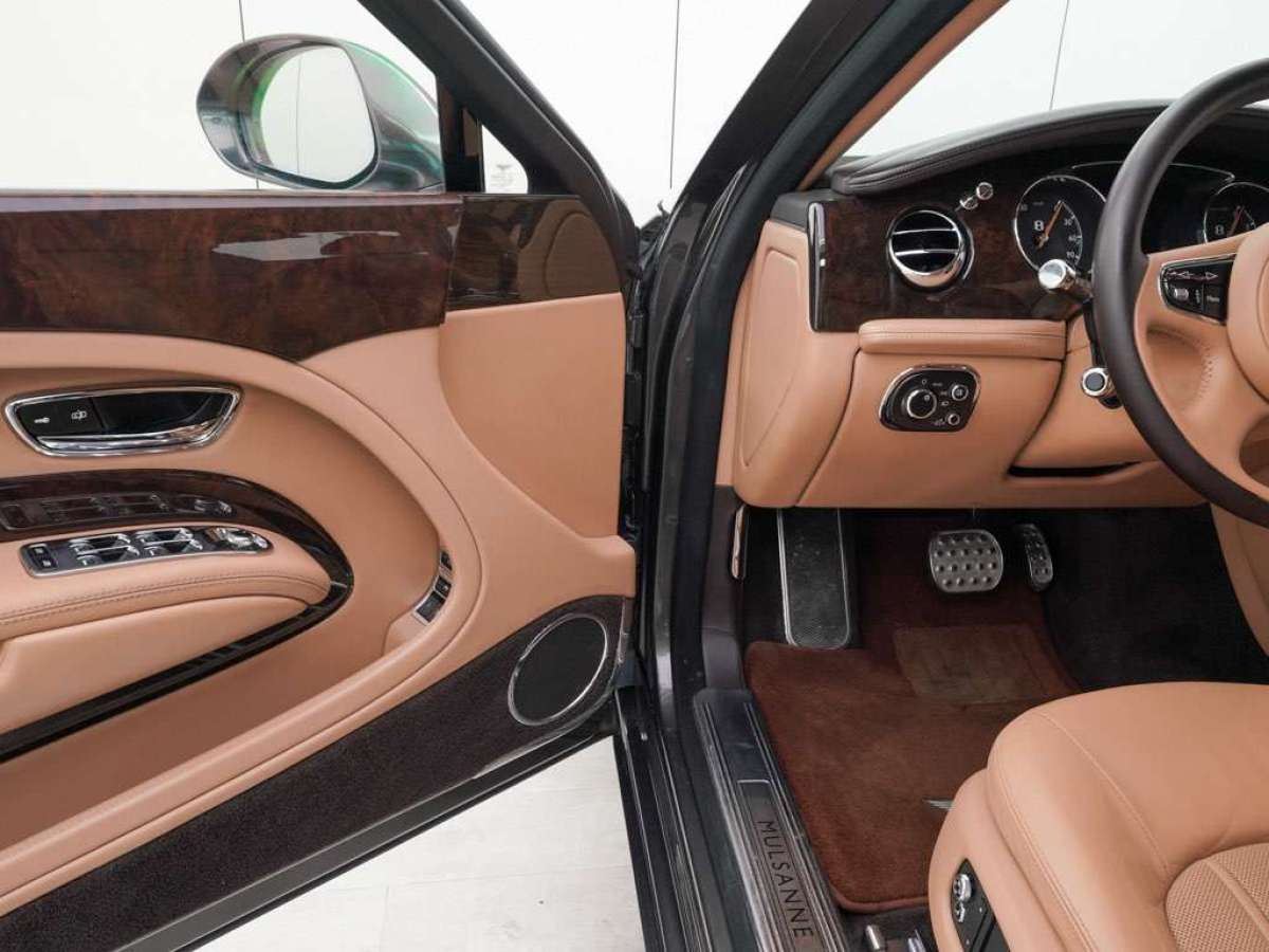 Bentley Muzanne2011 6.8T Deluxe Edition图片