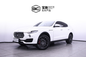 2018年7月 Levante 瑪莎拉蒂 3.0T 350Hp 標(biāo)準(zhǔn)版