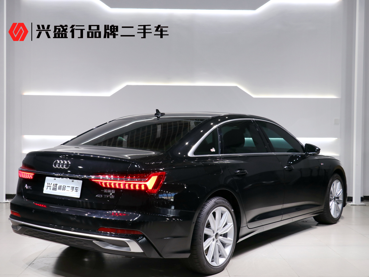 奧迪 奧迪A6L  2024款 45 TFSI 臻選動感型圖片