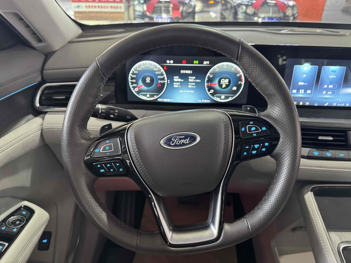 福特 領(lǐng)裕  2023款 EcoBoost 225 尊領(lǐng)型PLUS 7座（2/2/3）圖片