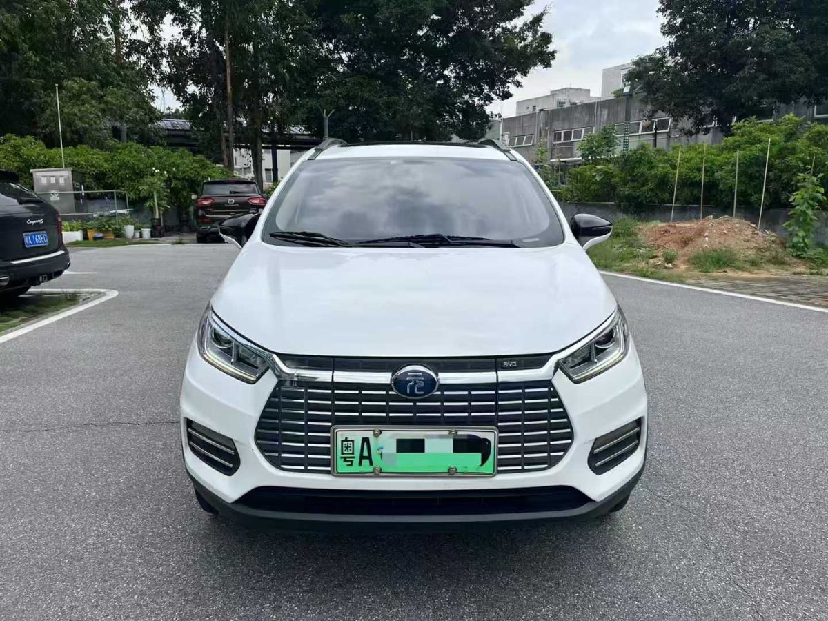 比亞迪 元新能源  2018款 EV360 智聯(lián)創(chuàng)酷型圖片