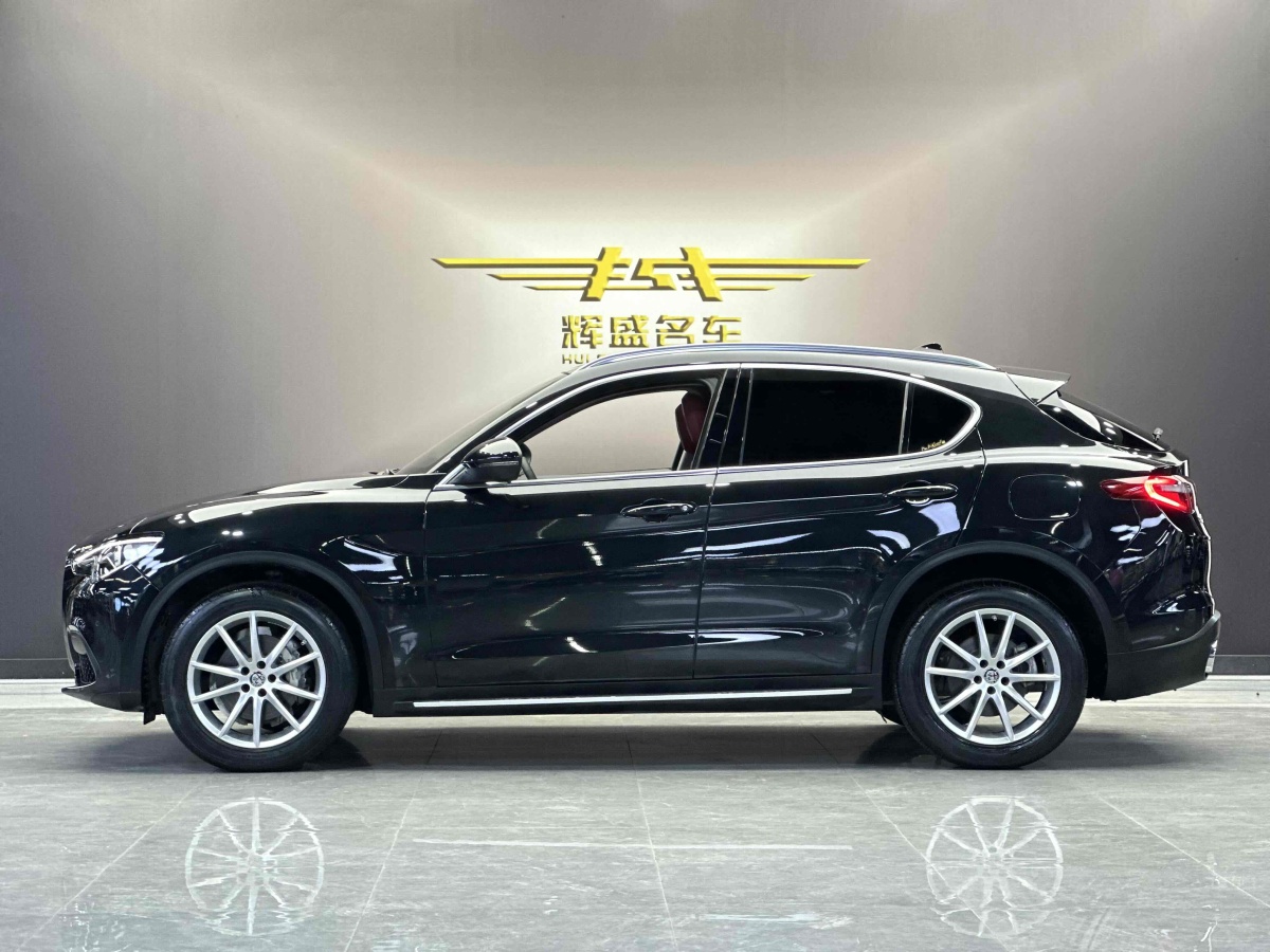 阿爾法·羅密歐 Stelvio  2017款 2.0T 200HP 豪華版圖片