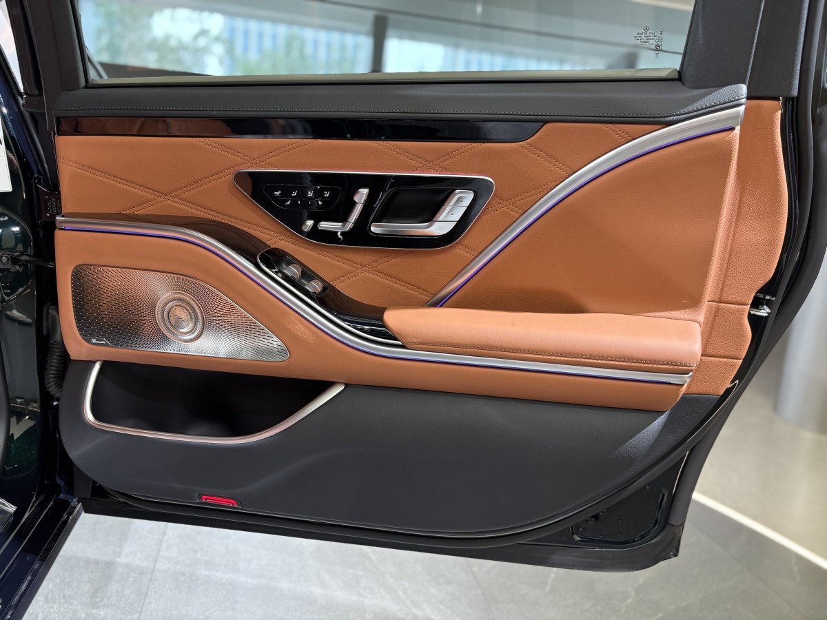 2024年8月奔馳 邁巴赫S級(jí)  2024款 改款 S 480 4MATIC