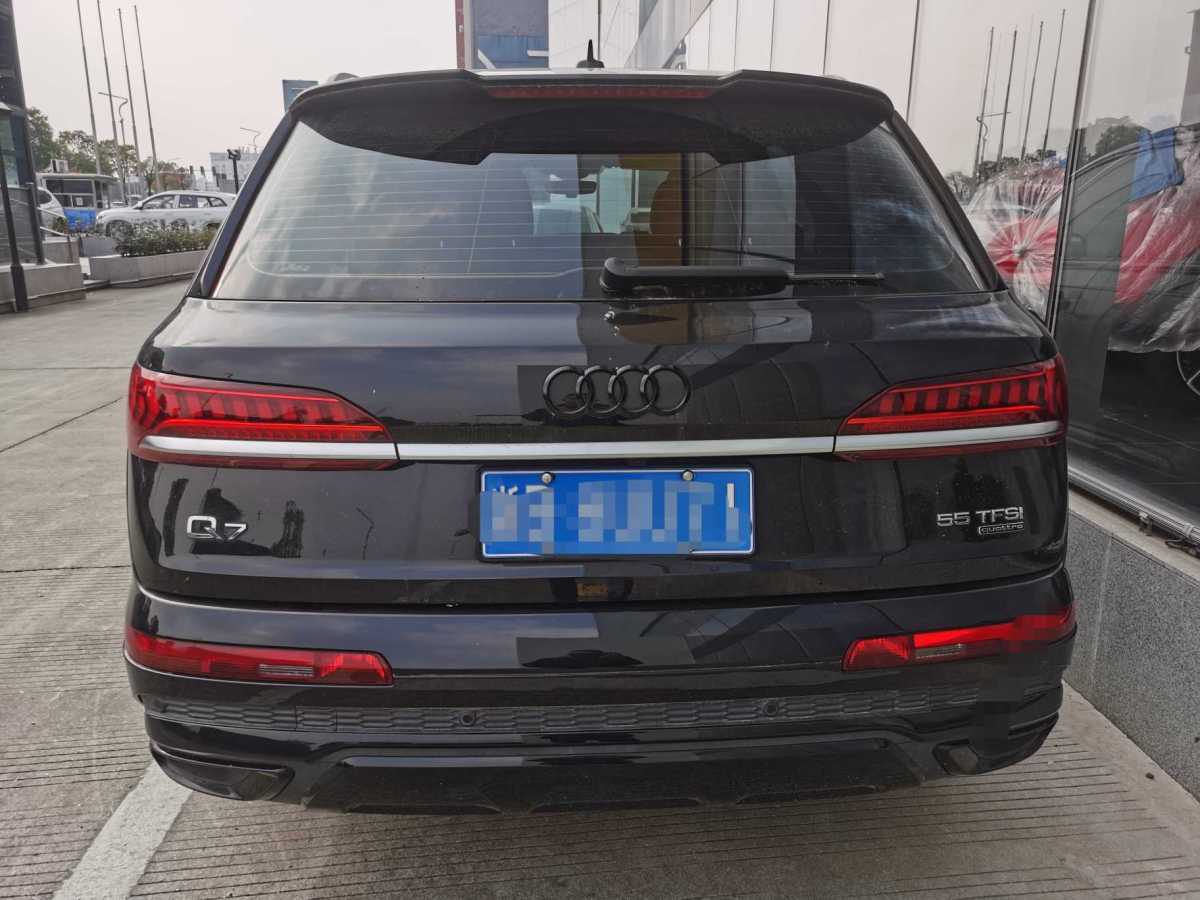 奧迪 奧迪Q7  2020款 55 TFSI quattro 黑武士專享版圖片