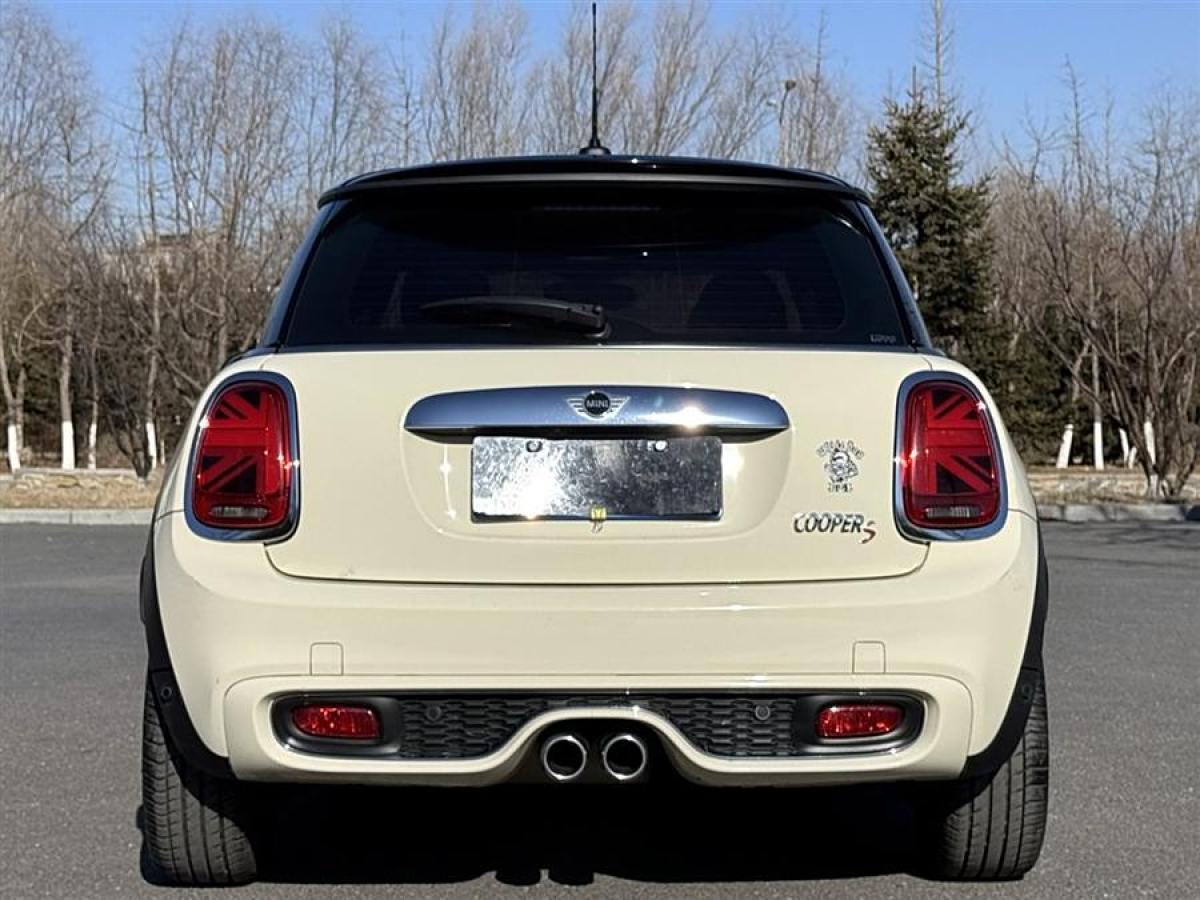 MINI MINI  2019款 2.0T COOPER S 藝術(shù)家圖片