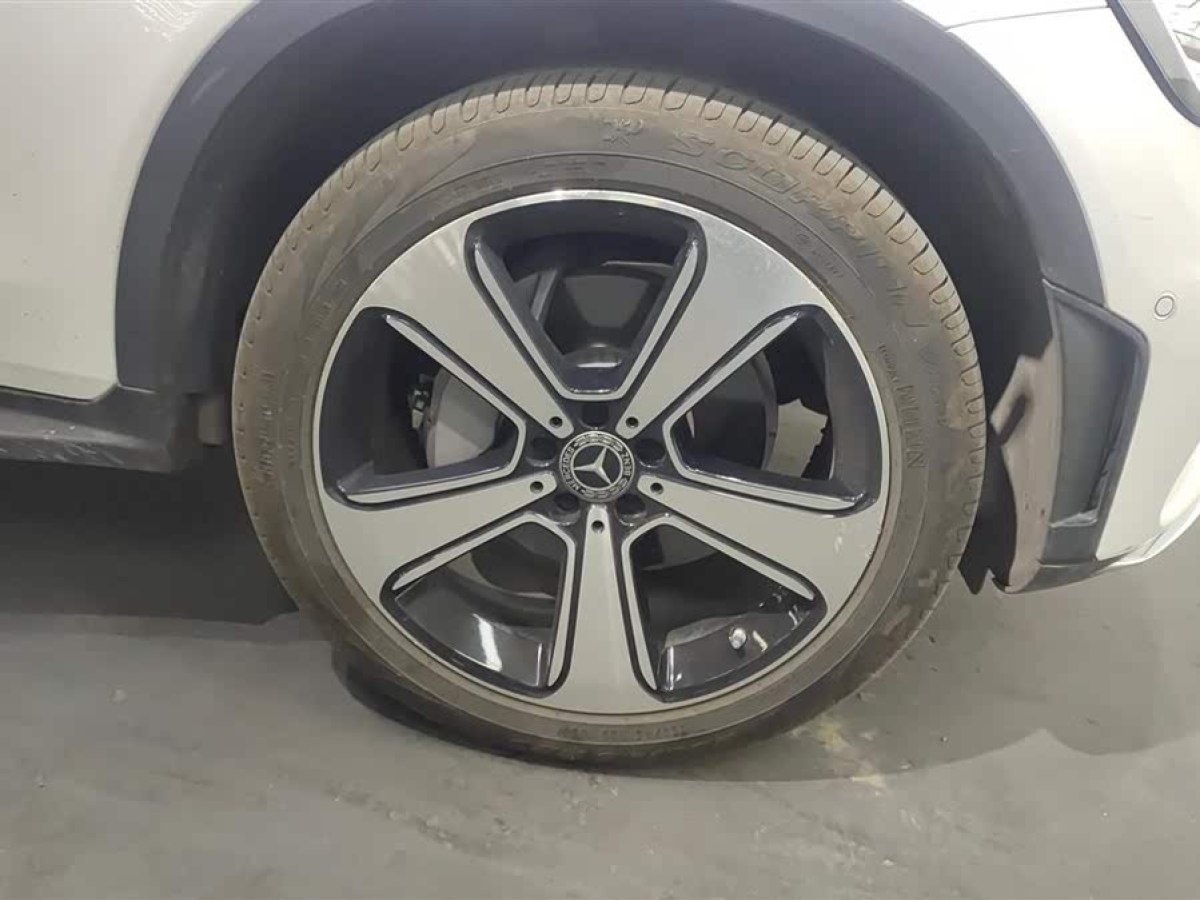 奔馳 奔馳GLC  2022款 改款 GLC 300 L 4MATIC 動感型臻藏版圖片
