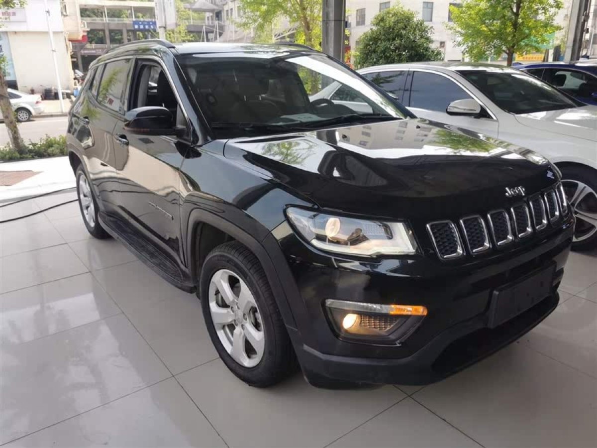 Jeep 指南者  2020款 220T 自動領(lǐng)先版圖片