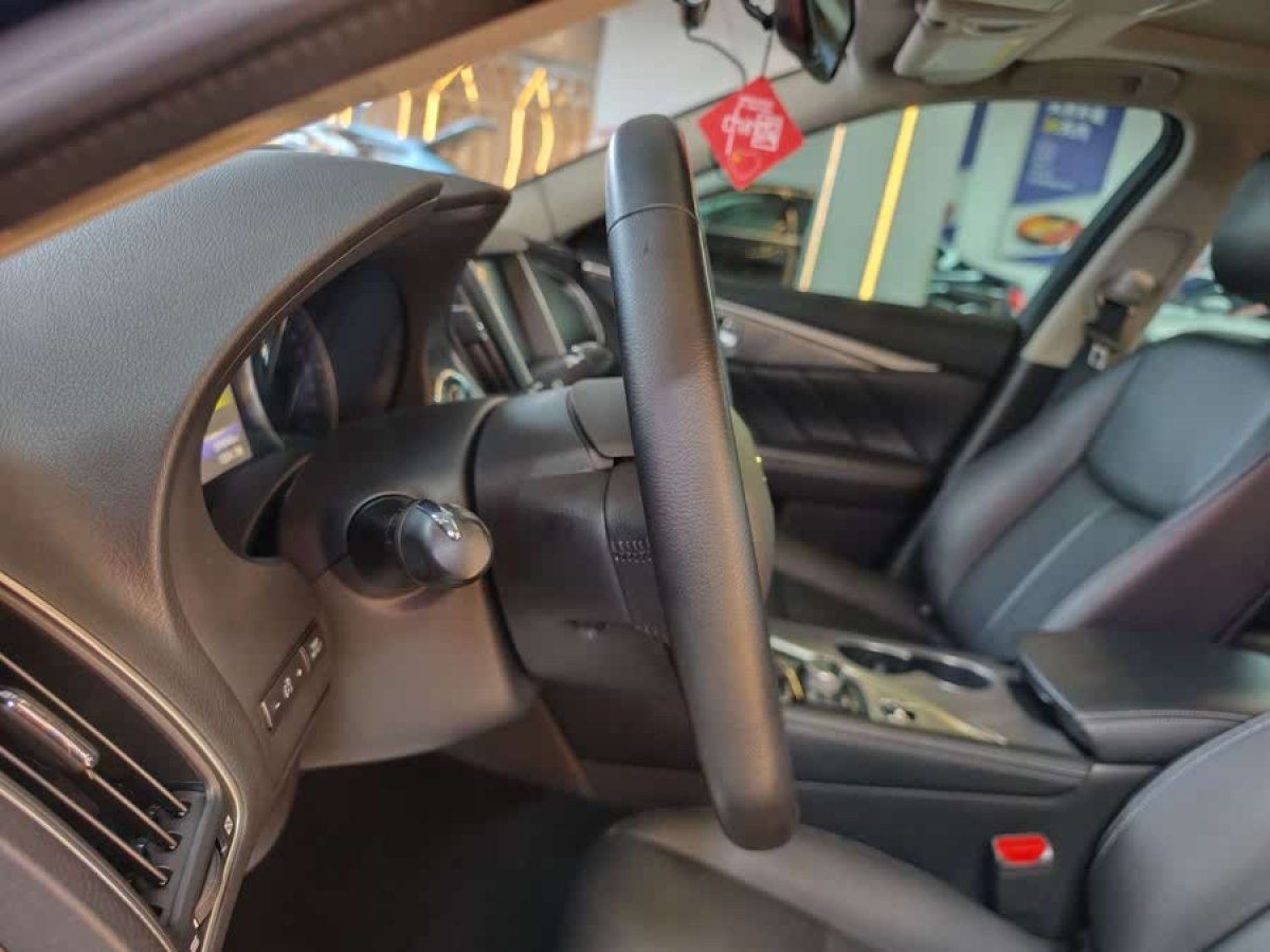 英菲尼迪 Q50L  2016款 2.0T 悅享版圖片