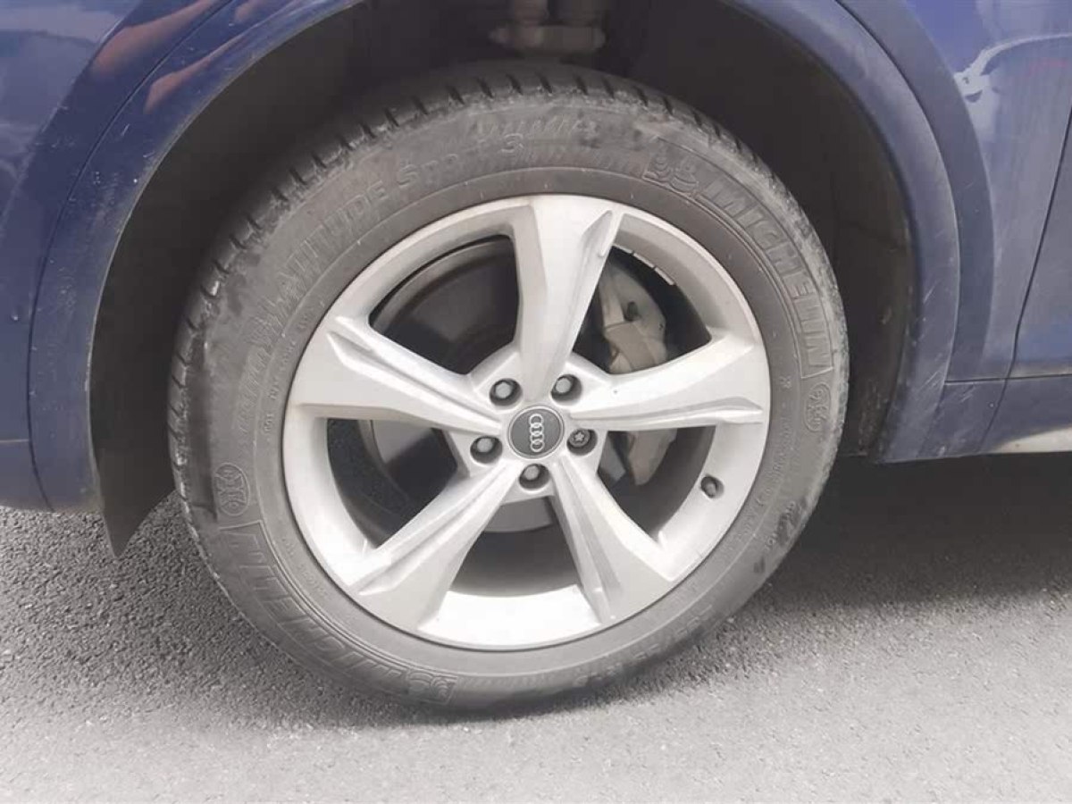 奧迪 奧迪Q5L  2020款 改款 40 TFSI 榮享進取型圖片