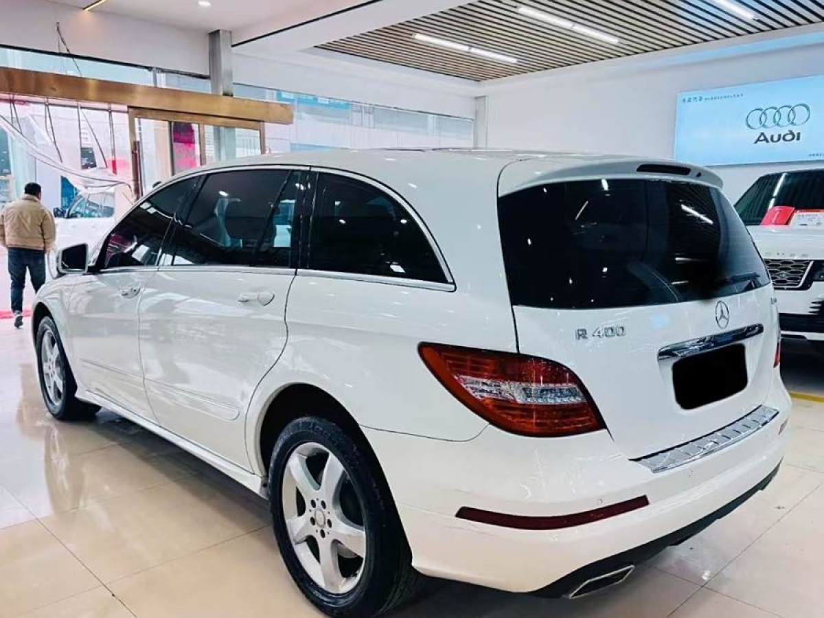 奔馳 奔馳R級(jí)  2014款 R 400 4MATIC 商務(wù)型圖片