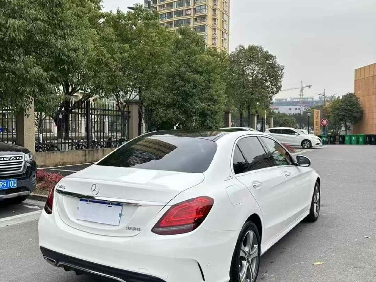 奔馳 奔馳C級(jí)  2020款 C 300 L圖片