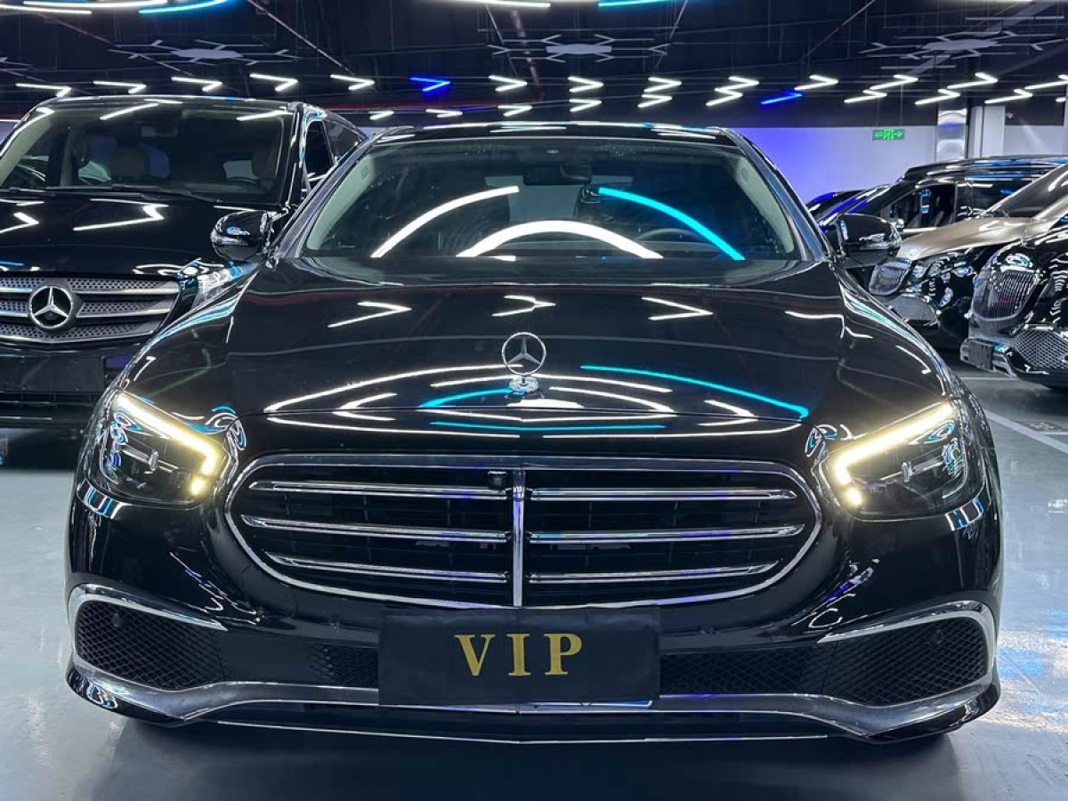 奔馳 奔馳E級(jí)  2023款 改款 E 300 L 時(shí)尚型圖片