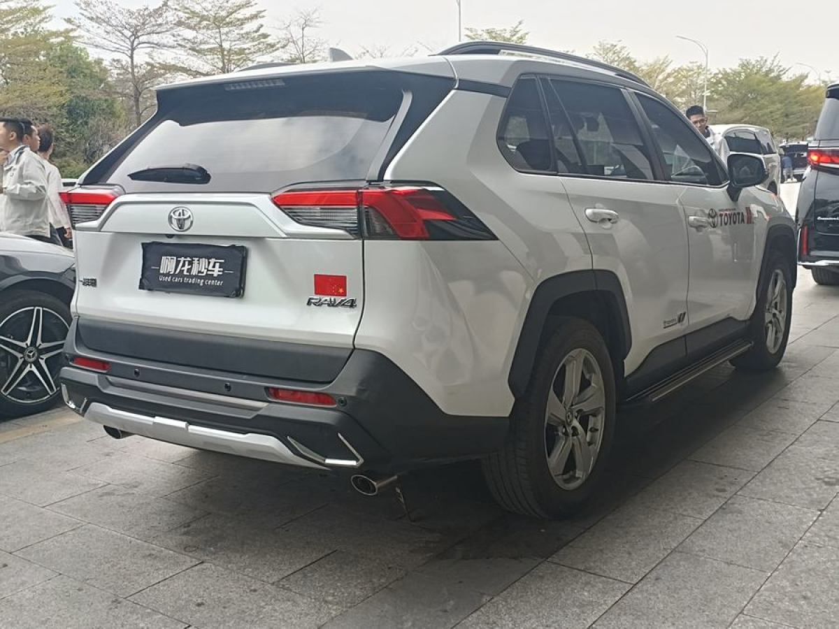 豐田 RAV4榮放  2021款 2.0L CVT兩驅(qū)風(fēng)尚版圖片