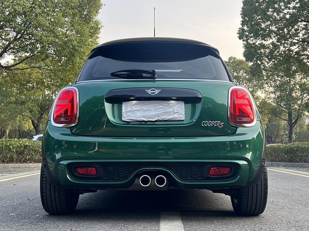 MINI MINI  2019款 2.0T COOPER S 經(jīng)典派圖片