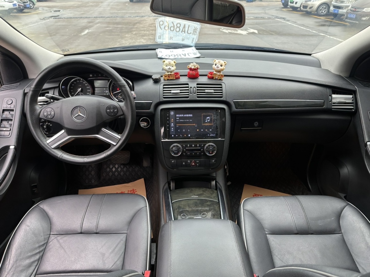 奔馳 奔馳R級  2017款 R 320 4MATIC 商務型臻藏版圖片