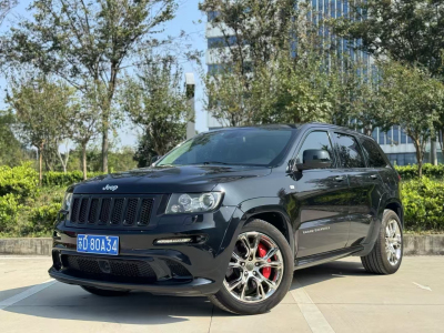 2013年1月 Jeep 大切诺基 SRT 6.4L SRT8 炫黑版图片