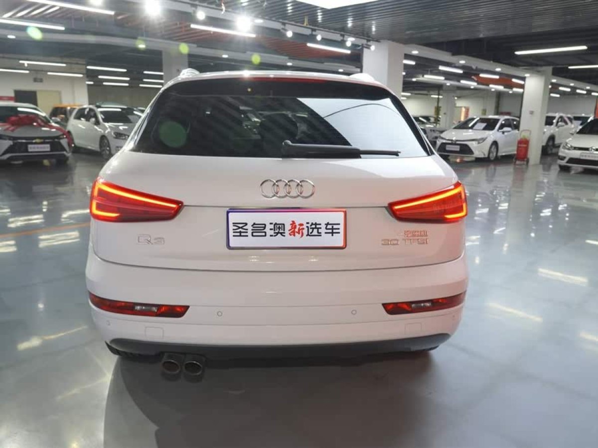 奧迪 奧迪Q3  2017款 30 TFSI 時(shí)尚型圖片