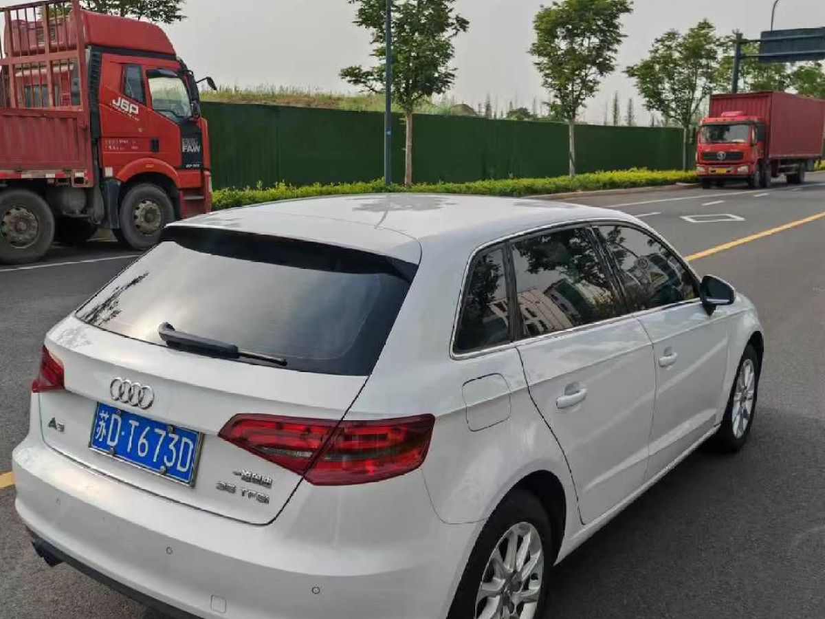 奧迪 奧迪A3  2015款 A3 1.4TFSI 35TFSI 百萬紀念智領型圖片