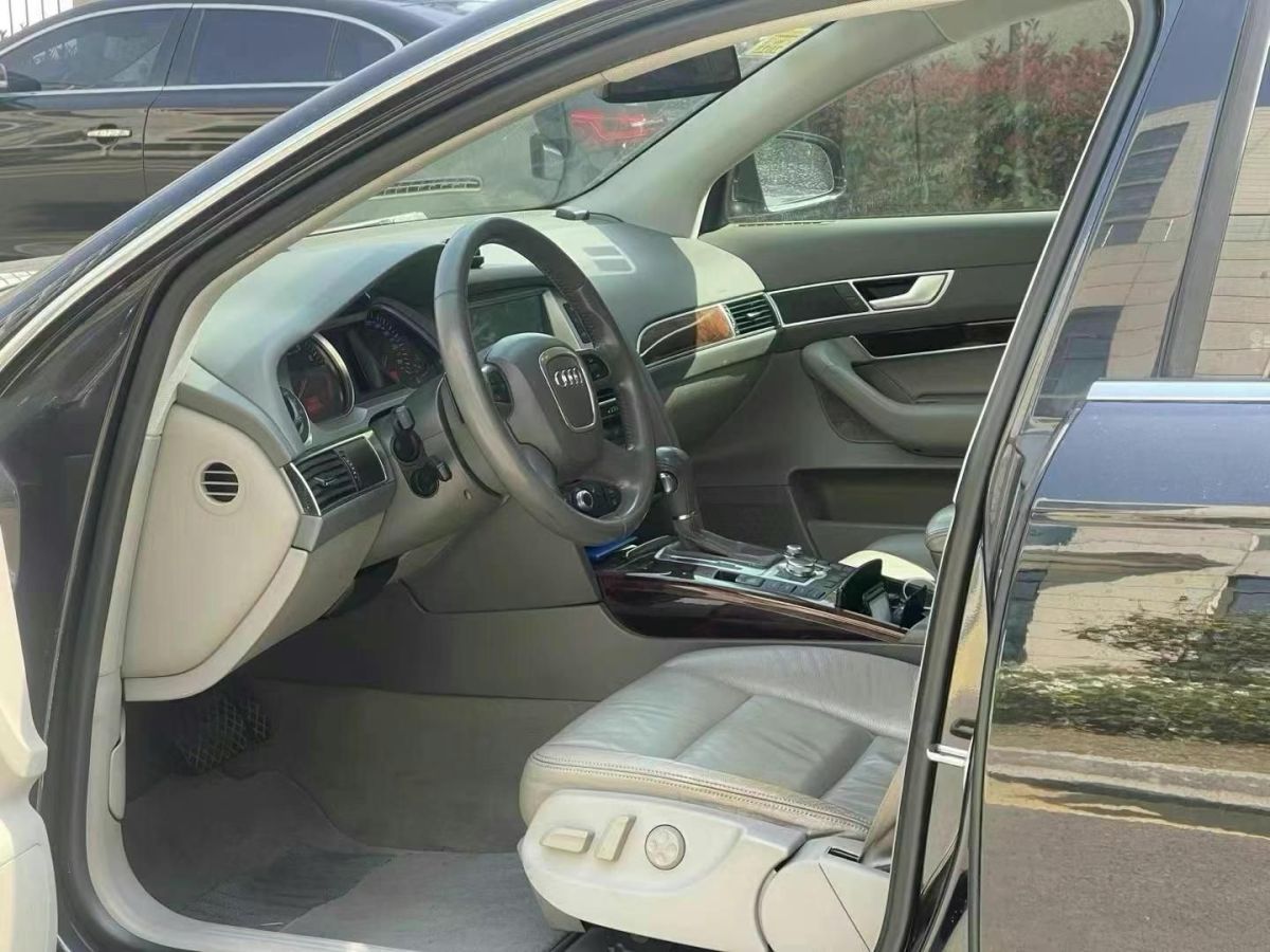 奧迪 奧迪A6L  2008款 A6L 2.8FSI 無級(jí) 尊享型圖片