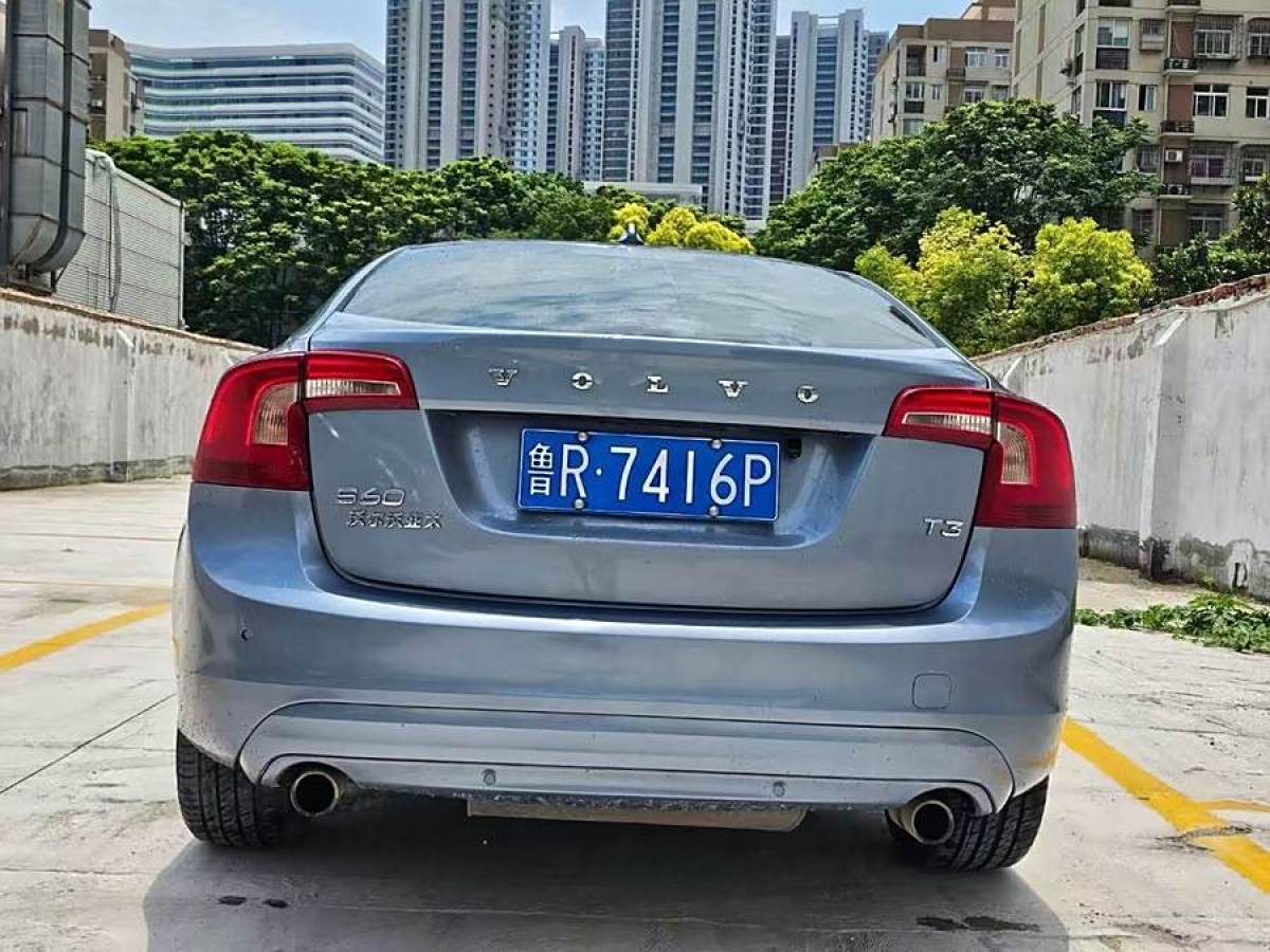 沃爾沃 S60L  2018款 T3 智進(jìn)進(jìn)取版圖片