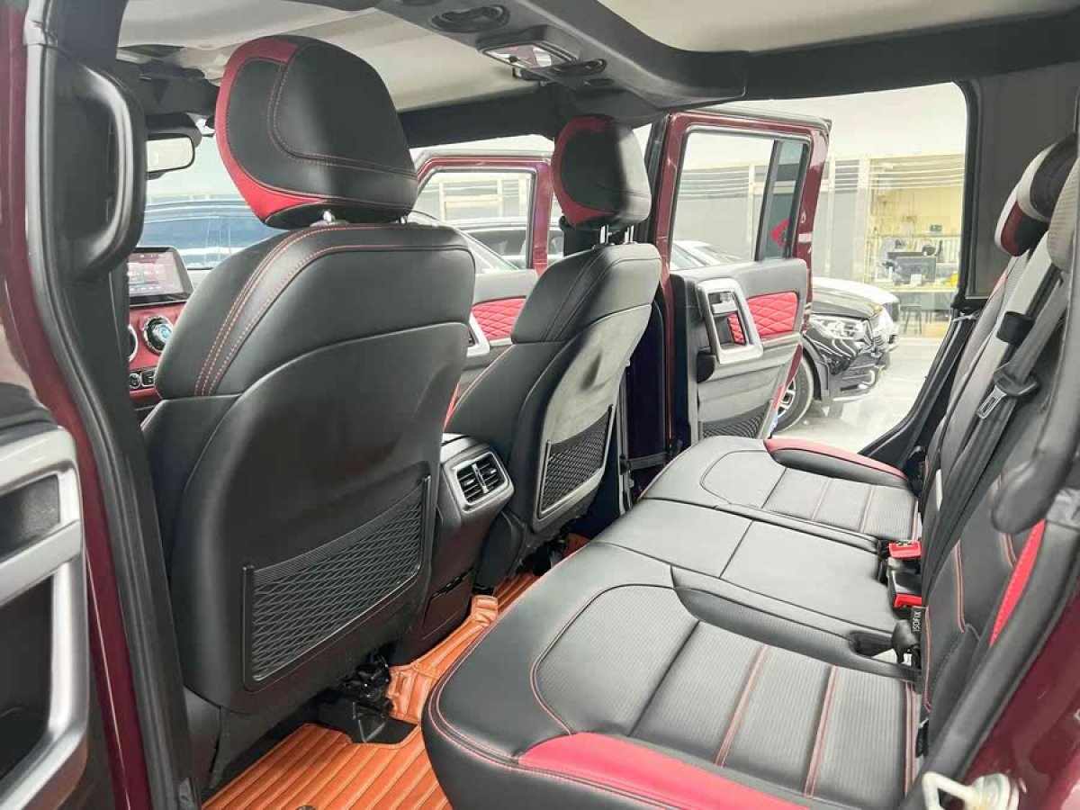 北京 BJ40  2018款 PLUS 2.3T 自動四驅旗艦版圖片