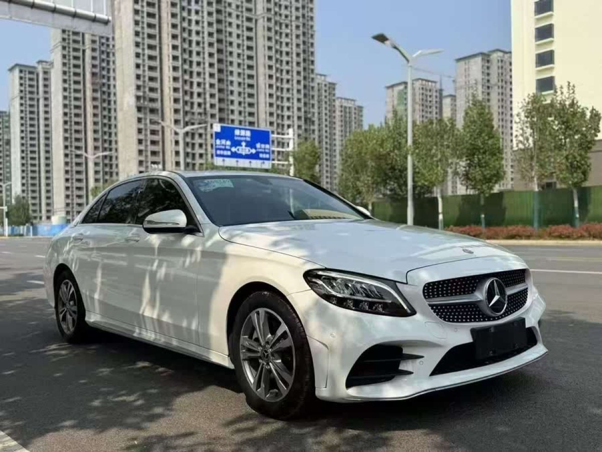 奔馳 奔馳C級  2019款 C 180 L 時尚型運動版圖片