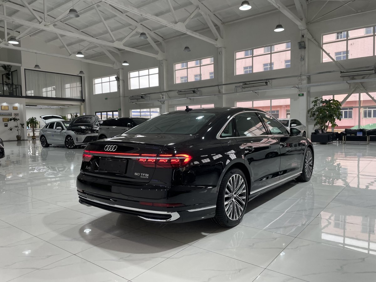 奧迪 奧迪A8  2025款 A8L 50 TFSI quattro 臻選型圖片