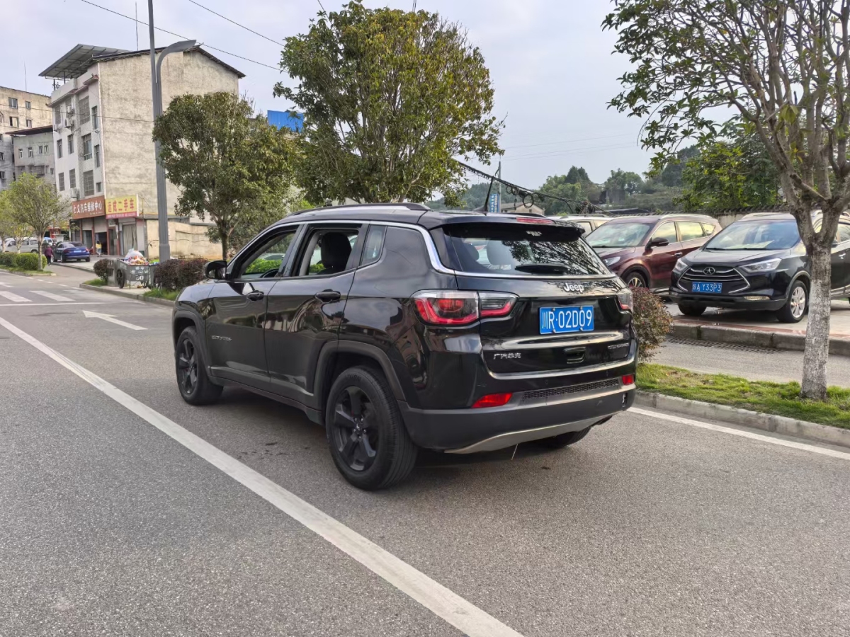 Jeep 指南者  2021款 220T 自動(dòng)豪華型圖片