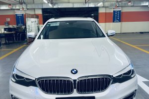 宝马5系 宝马 530Li xDrive 豪华套装