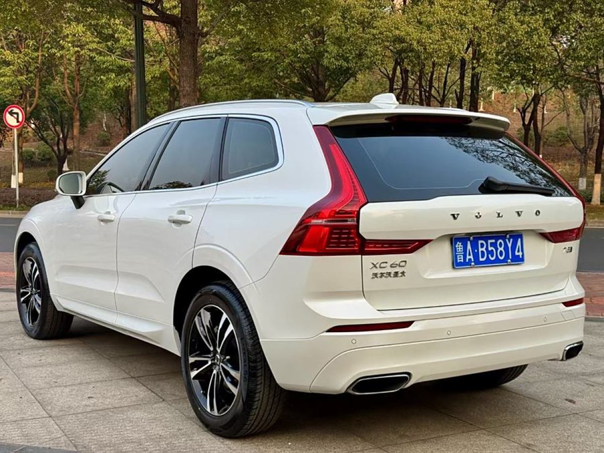 沃爾沃 XC60  2018款 T5 四驅(qū)智遠版圖片