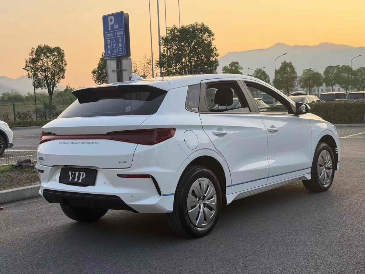 比亞迪 e2  2021款 標(biāo)準(zhǔn)型圖片