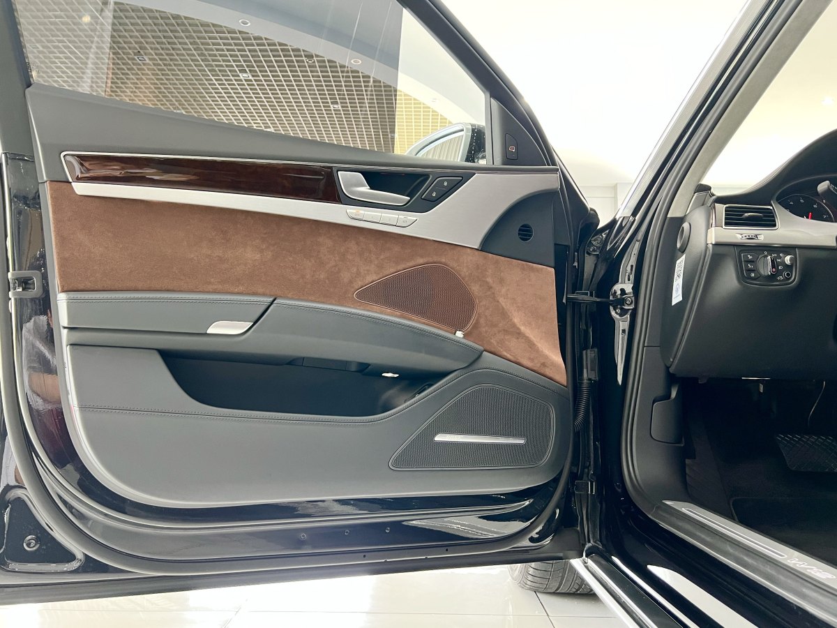 奧迪 奧迪A8  2014款 A8L 6.3 FSI W12 quattro旗艦型圖片