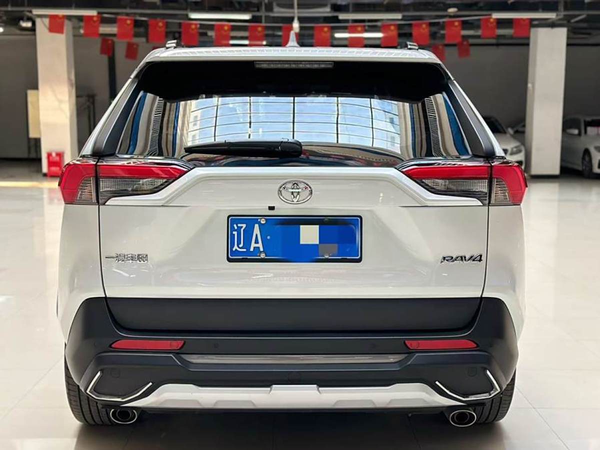 豐田 RAV4榮放  2022款 2.0L CVT兩驅(qū)風(fēng)尚Plus版圖片