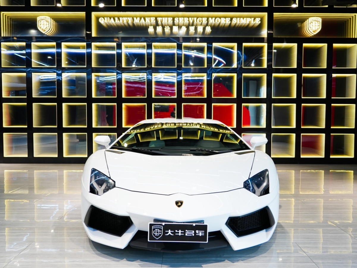 2013年6月蘭博基尼 Aventador  2011款 LP 700-4