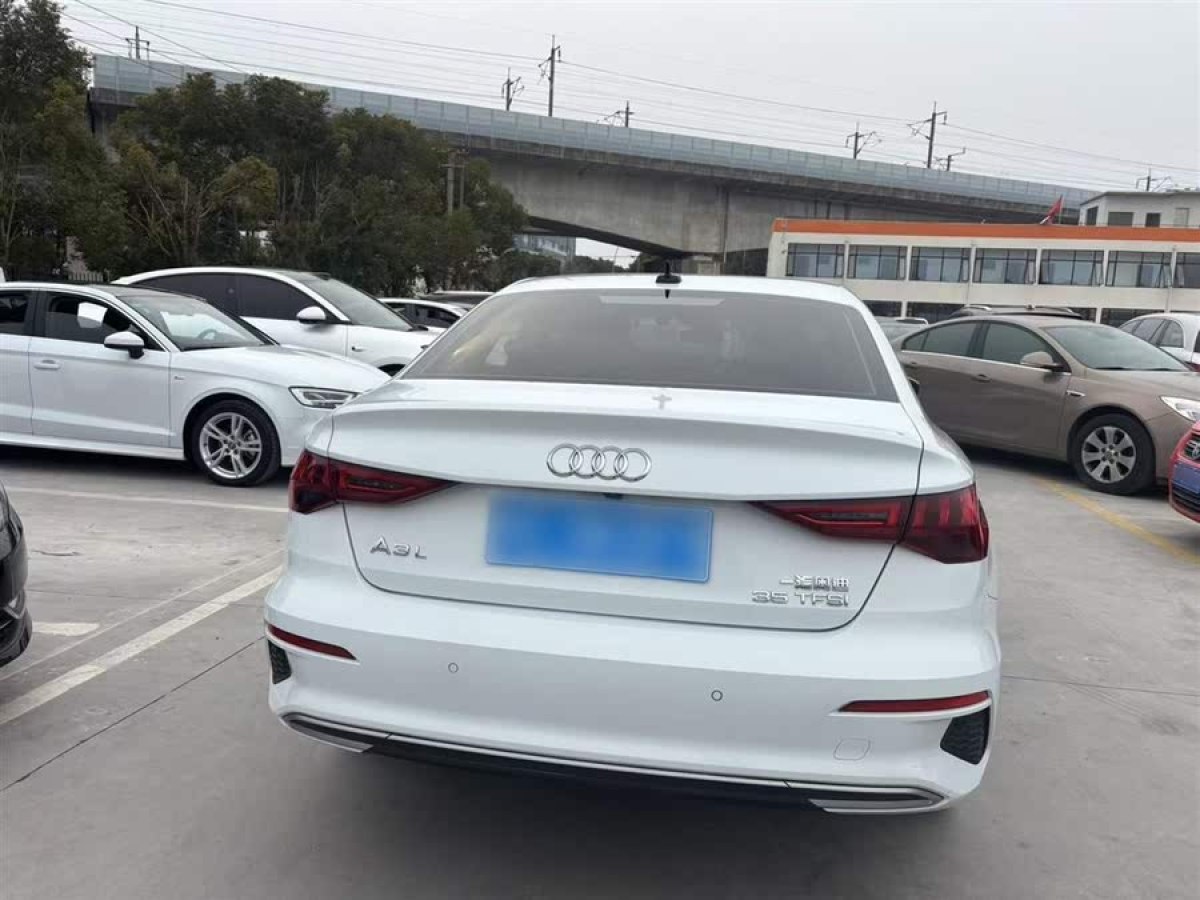 奧迪 奧迪A3  2021款 A3L Limousine 35 TFSI 時(shí)尚致雅型圖片