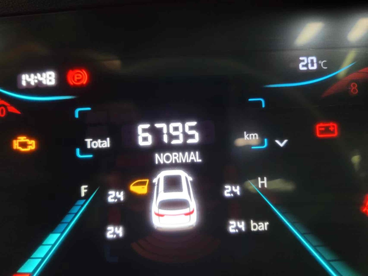 長(zhǎng)安 CS35 PLUS  2023款 暢享版 1.4T DCT豪華型圖片