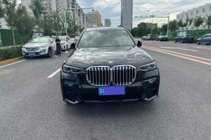 宝马X7 宝马 xDrive40i 尊享型M运动套装