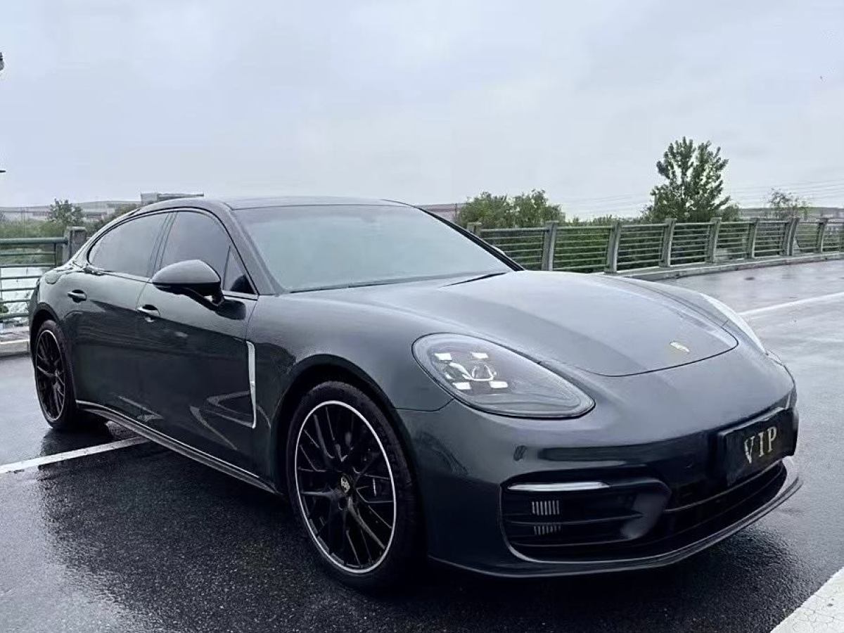 保時(shí)捷 Panamera  2023款 Panamera 4 行政加長(zhǎng)版 2.9T圖片