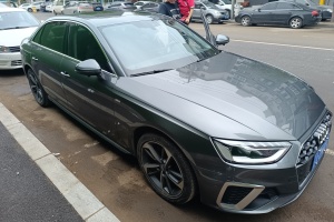 奥迪A4L 奥迪 40 TFSI 豪华动感型