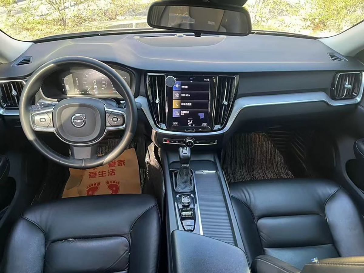 沃爾沃 S60L  2020款 T4 智逸豪華版圖片