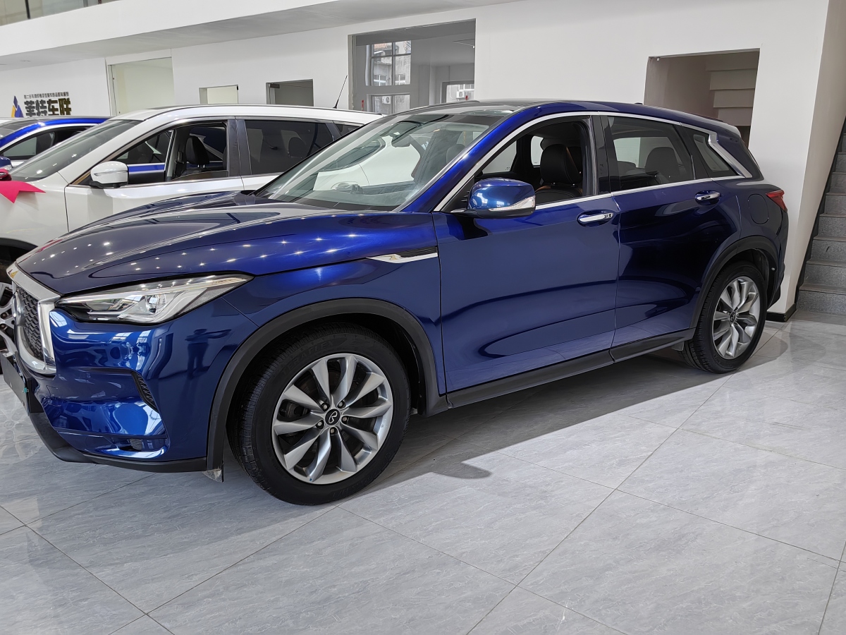 英菲尼迪 QX50  2020款 改款 2.0T 两驱菁英版图片