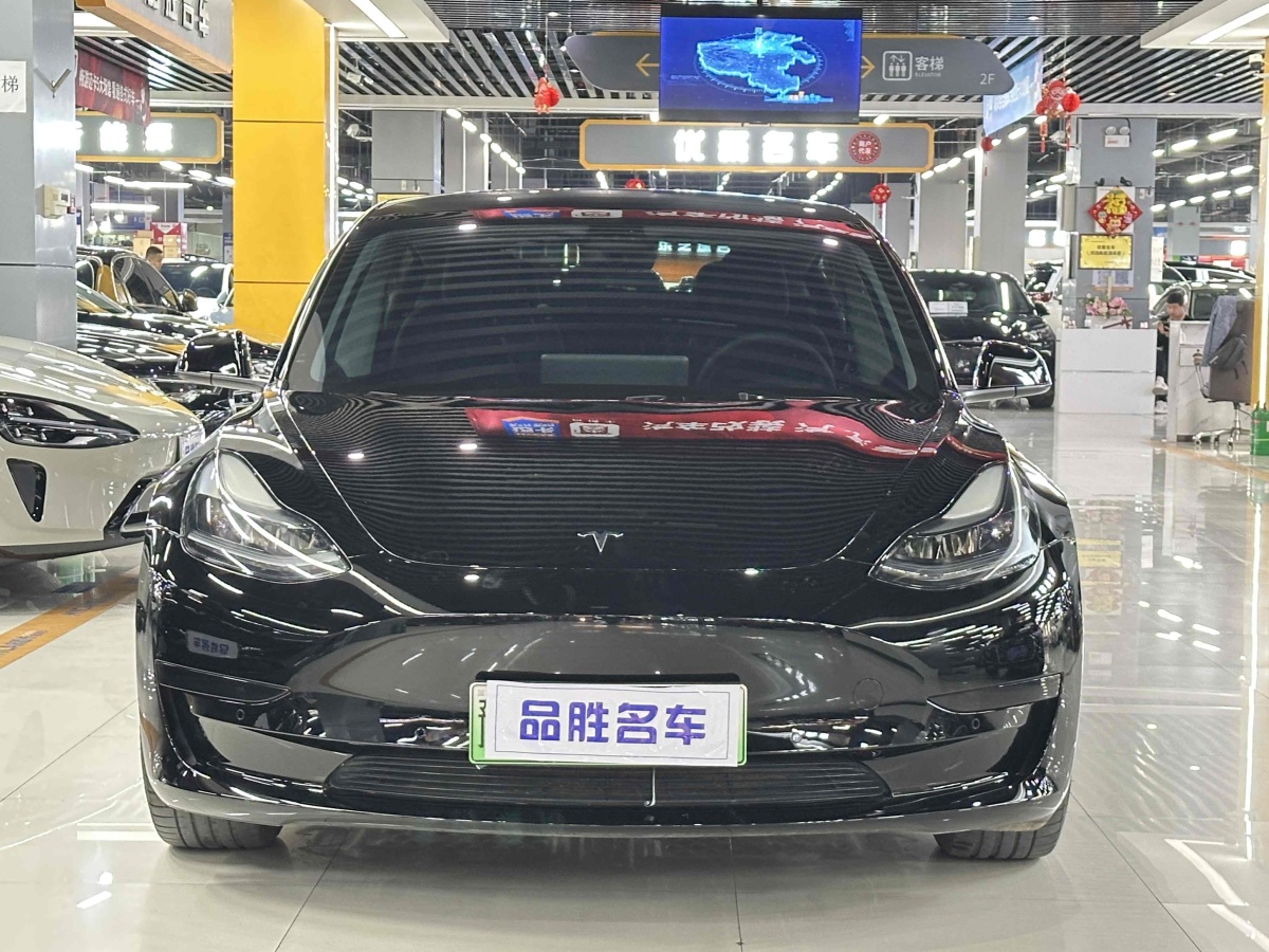 特斯拉 Model 3  2019款 標(biāo)準(zhǔn)續(xù)航后驅(qū)升級版圖片