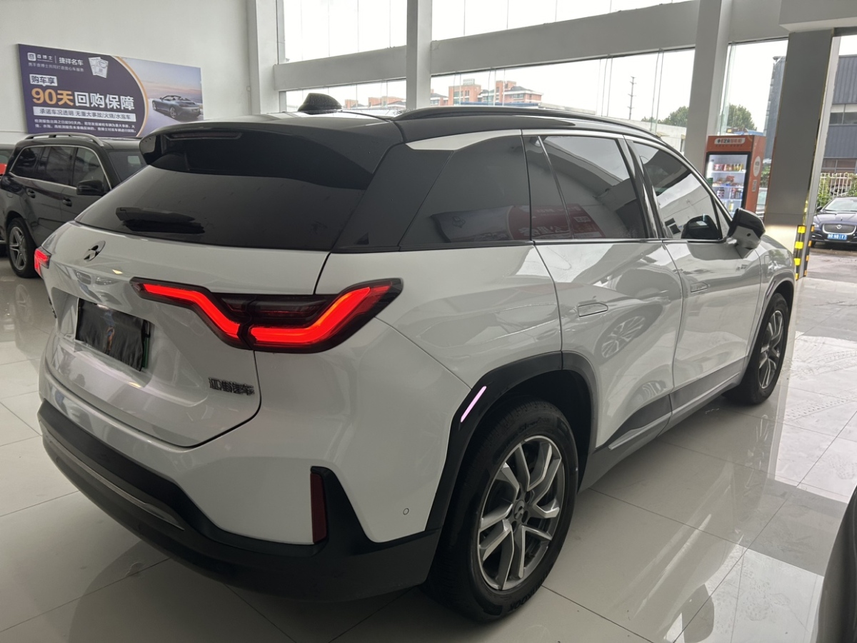 蔚來 ES6  2022款 75kWh 運(yùn)動版圖片